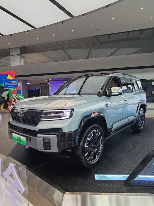 广州300比亚迪方程豹硬派越野的爆款，英菲尼迪35周年与你共成长
